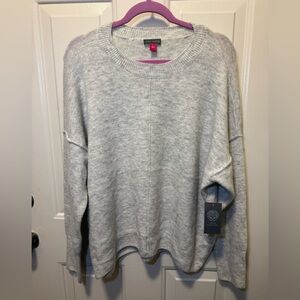 Vince Camuto Heather Light Gray Crewneck Sweater